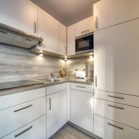- Haus H, App 0h0902 Διαμέρισμα